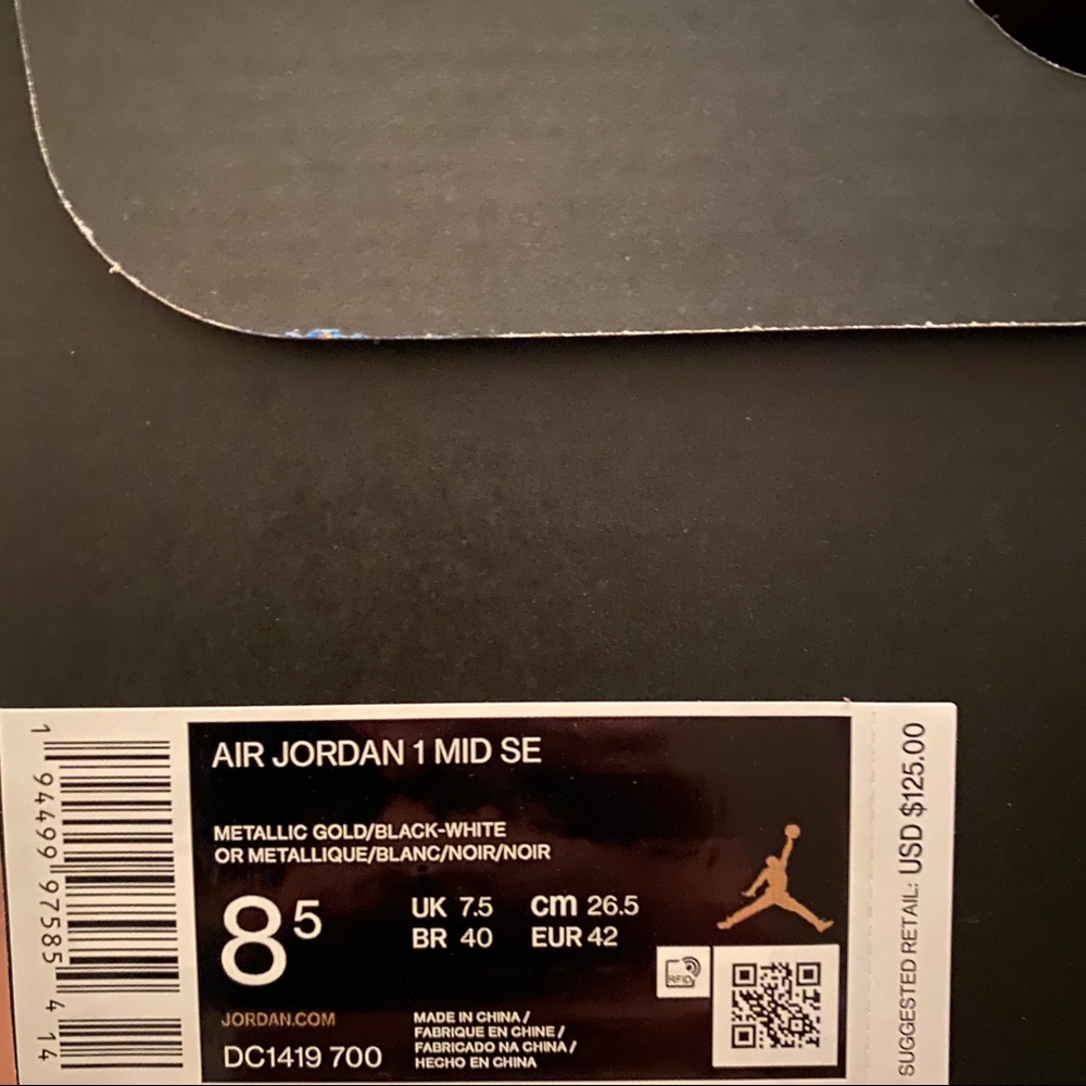 Nike Air Jordan 1 Mid SE Metallic Gold - Picture 8 of 8
